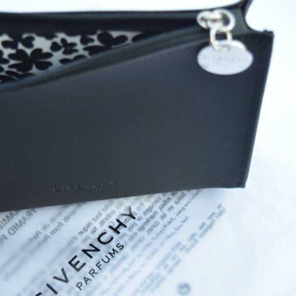 Givenchy Cosmetic Case with Burberry, Tom Ford, Mac Lip Samples, NEW - Picture 11 of 14